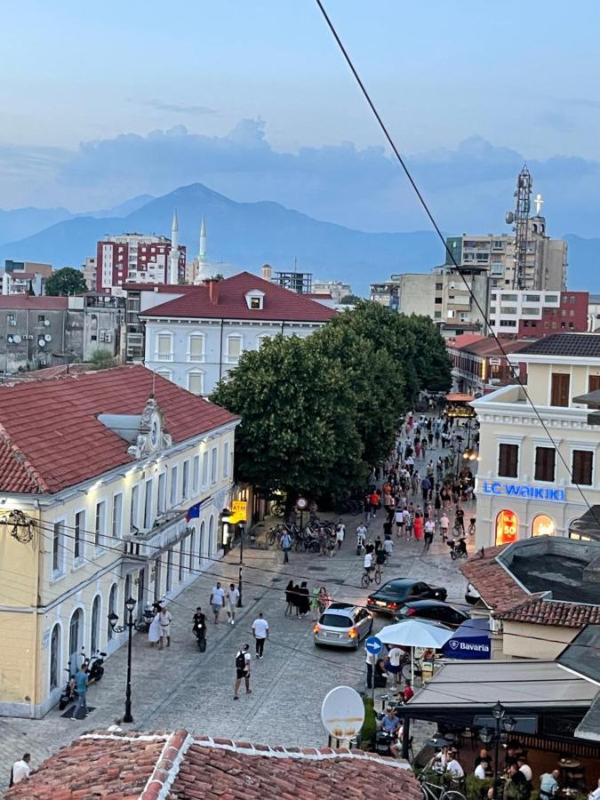 Pedestrian Street Center Apartment Shkoder Bagian luar foto