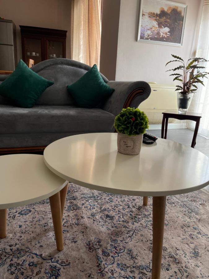 Pedestrian Street Center Apartment Shkoder Bagian luar foto