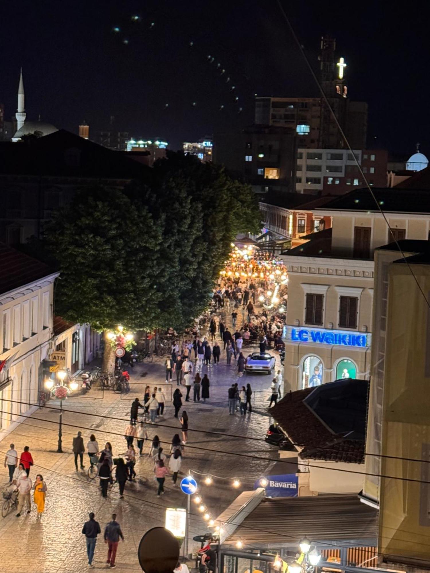 Pedestrian Street Center Apartment Shkoder Bagian luar foto